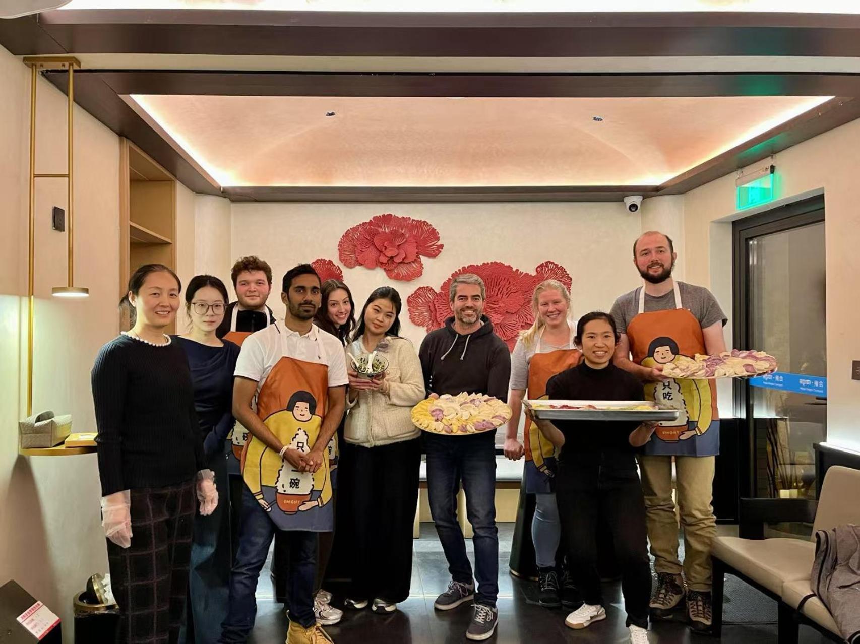 East Sacred Hotel ᴸᴱo---Foreign Accept---Tourism Service English-Speaking 丨 Near Tiananmen Forbidden City丨very Close To Metro Zhangzizhong And Beixinqiao 丨european Foot Ball English丨free Advance Tickets And Laundry Drying Service Coffee Snacks Πεκίνο Εξωτερικό φωτογραφία